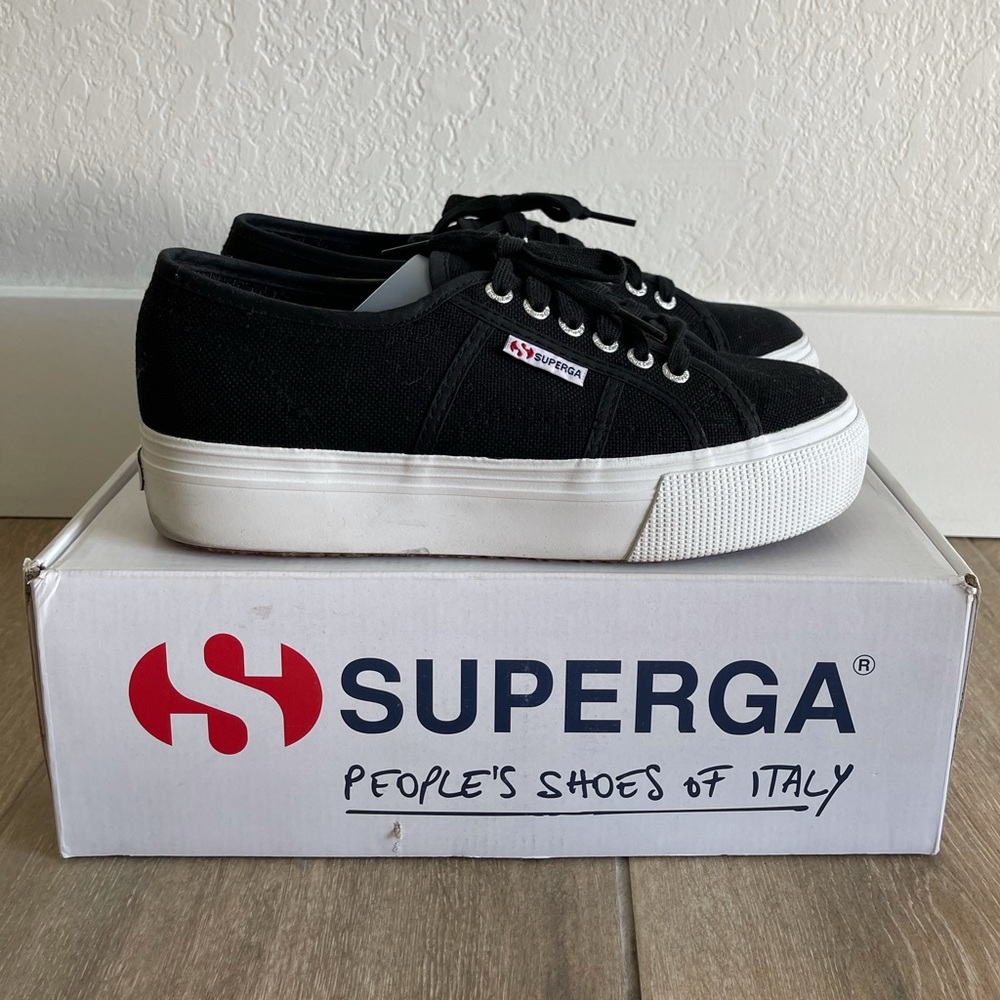 Superga platform sneaker